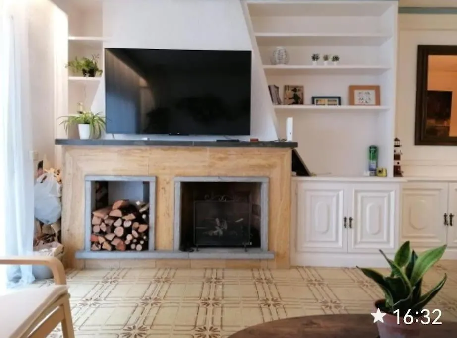 Spacious Family Flat Centrally Located. Palamós