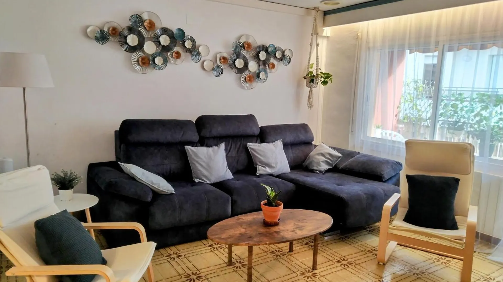 Spacious Family Flat Centrally Located. Palamós